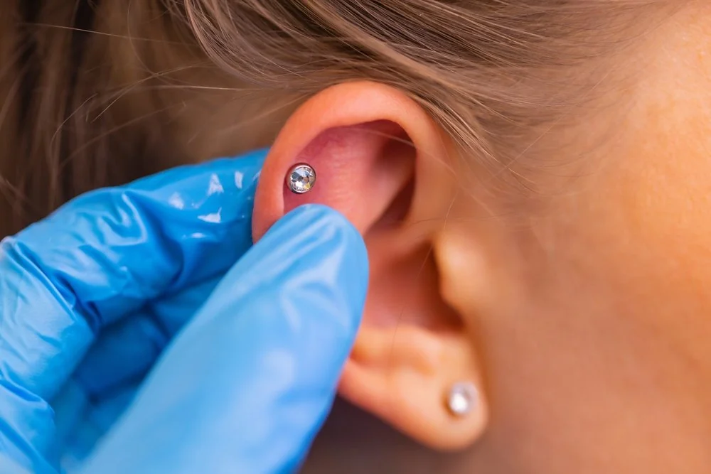 ETERNEÉ – Piercing & Microdermal